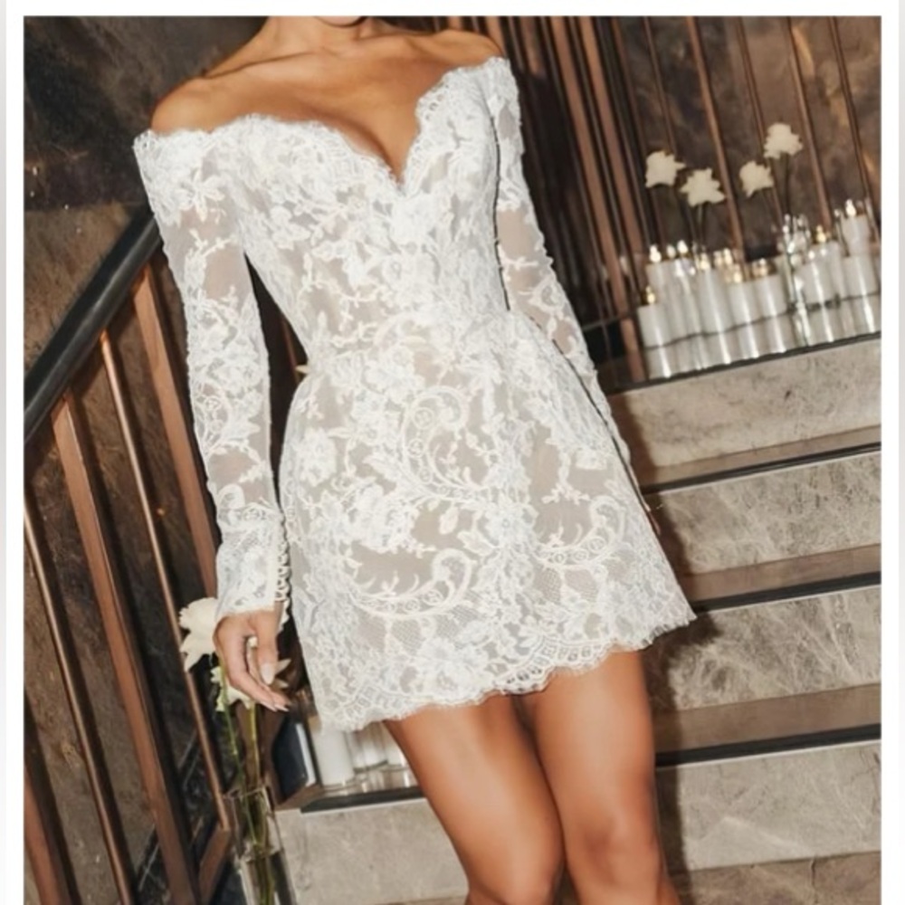 Laylatailorshop Off-Shoulder Lace Dress